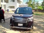 Toyota Noah 2016