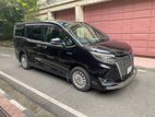 Toyota Noah 2017