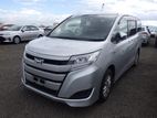 Toyota Noah . 2018