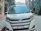 Toyota Noah 2018