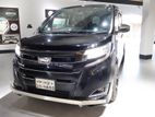 Toyota Noah . 2018