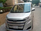 Toyota Noah octane 2018