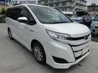 Toyota Noah . 2019