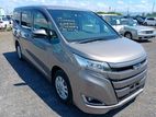 Toyota Noah . 2019