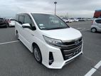 Toyota Noah 2021