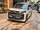 Toyota Noah 2022