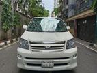 Toyota Noah ALL PAWER 2004