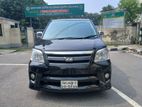 Toyota Noah All Power 2004