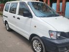 Toyota Noah Dx 2004