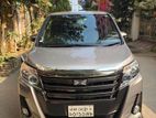 Toyota Noah Esquire 2016