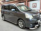 Toyota Noah Full fresh 2012