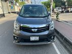 Toyota Noah FULL LODED 2011