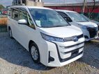 Toyota Noah G- 2 Door power 2022