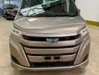 Toyota Noah G Edition (Hybrid) 2018