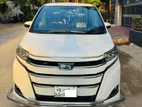 Toyota Noah G GRADE PUSH HYBRID 2017