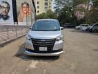 Toyota Noah G GRAED 2016