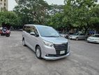 Toyota Noah G GRAED 2016