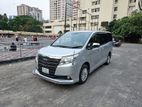 Toyota Noah G GRAED 2016