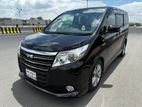 Toyota Noah G Hybrid 2015