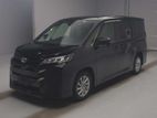 Toyota Noah G Hybrid 2022