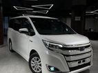 Toyota Noah G HYBRID PEARL 2019