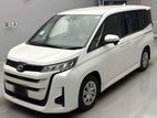 Toyota Noah G Non HY 2022