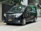 Toyota Noah G Package 2014