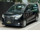 Toyota Noah G Package 2014