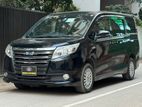 Toyota Noah G Package 2014