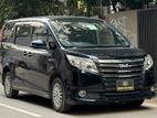 Toyota Noah G Package 2014