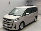 Toyota Noah G Premium Non Hybrid 2022