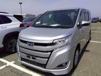 Toyota Noah G Silver R/35000 km 2021
