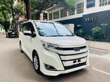 Toyota Noah G With Sunroof 2018