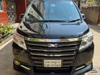 Toyota Noah GI 2016