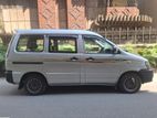 Toyota Noah GL 2006