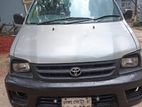 Toyota Noah . 2004