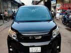 Toyota Noah GS 2016