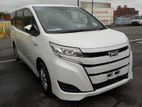 Toyota Noah Hybrid 2 Door Power 2020