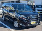 Toyota Noah Hybrid 2 Door power 2020