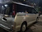 Toyota Noah hybrid 2014