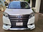 Toyota Noah hybrid 2014