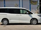 Toyota Noah . 2014