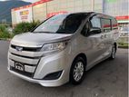 Toyota Noah Hybrid 2019