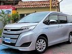 Toyota Noah Hybrid 2019