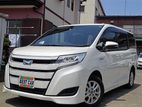 Toyota Noah Hybrid 2019