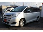 Toyota Noah Hybrid 2019