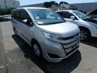 Toyota Noah Hybrid 2019