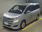 Toyota Noah HYBRID 2019