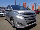 Toyota Noah Hybrid 2019