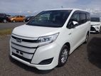 Toyota Noah Hybrid 2019